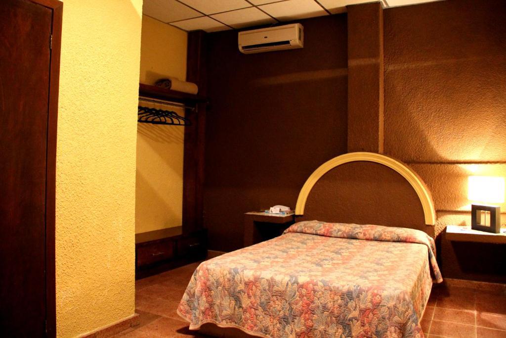 Hotel Miramar - La Paz Buitenkant foto